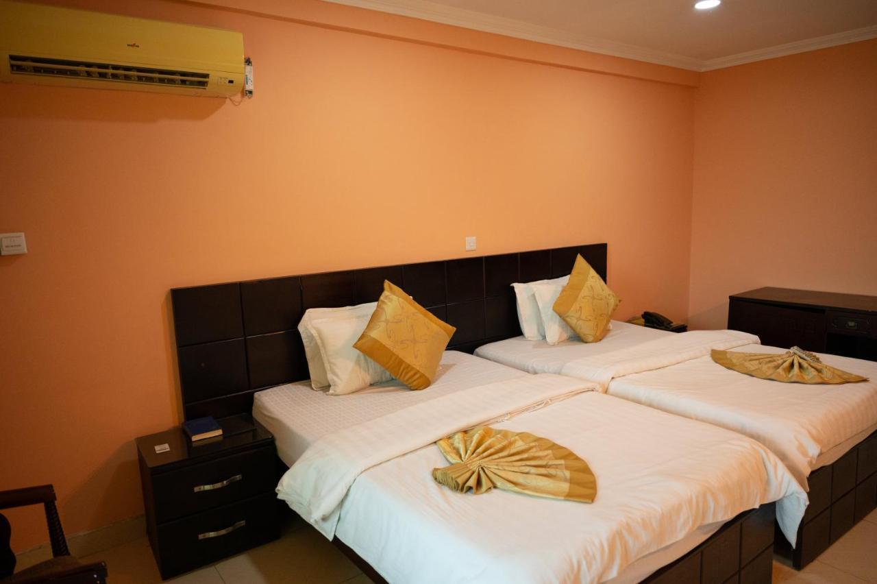 Korkdam Hotel Taifa Exteriör bild